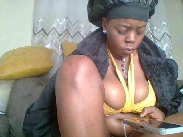 QueenVy webcam