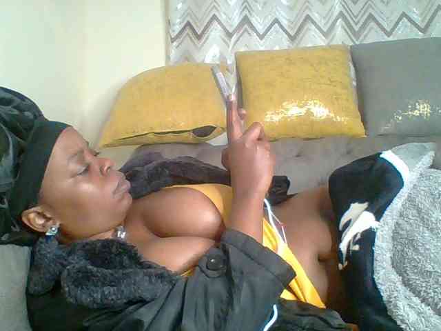 QueenVy webcam