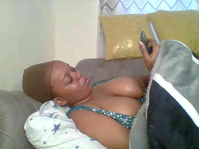 QueenVy webcam