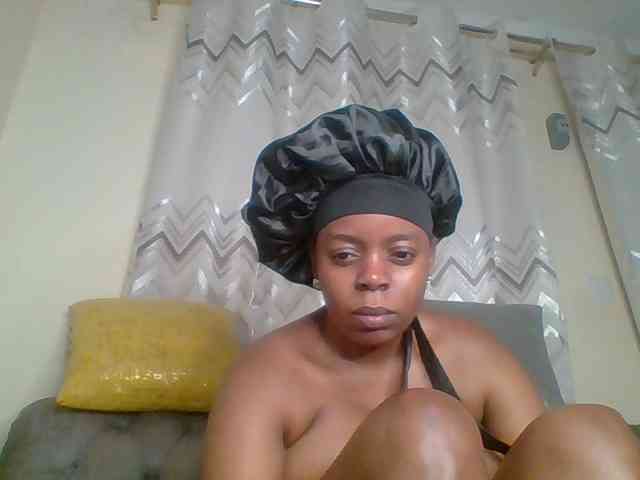QueenVy webcam