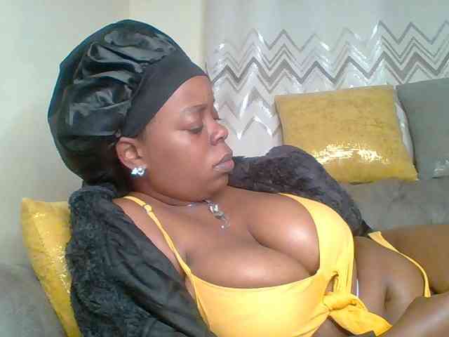 QueenVy webcam
