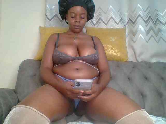 QueenVy webcam