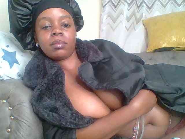 QueenVy webcam
