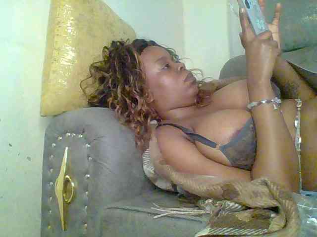 QueenVy webcam