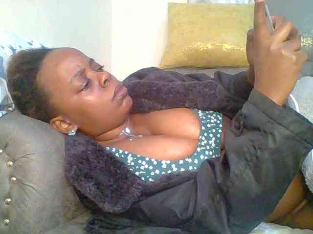 QueenVy webcam