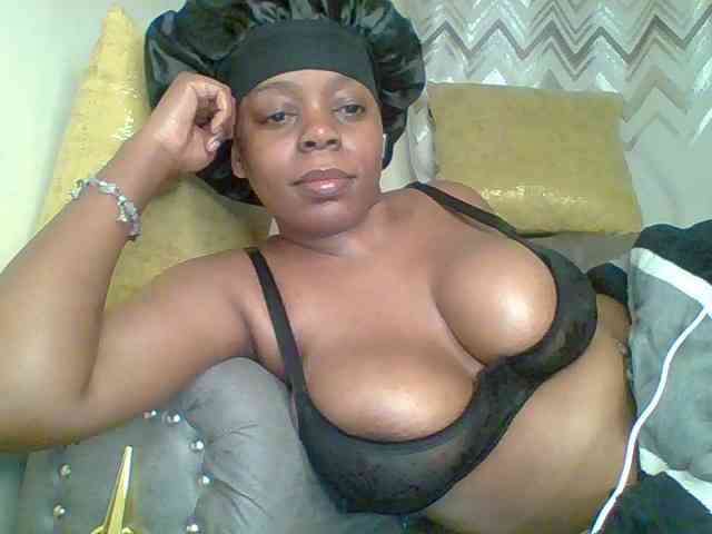 QueenVy webcam
