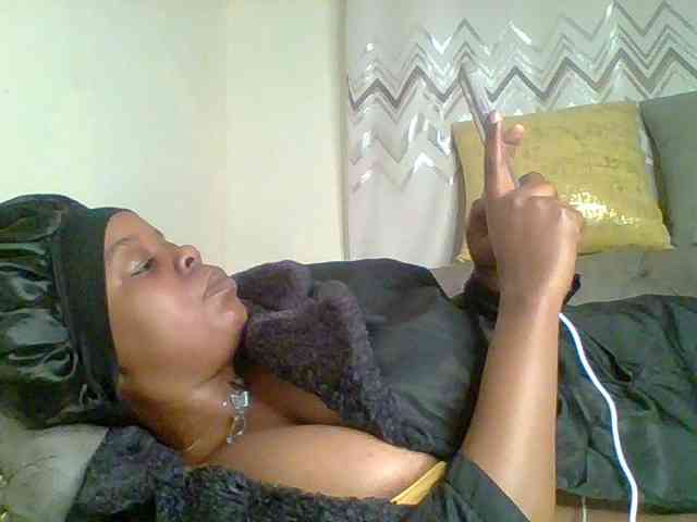 QueenVy webcam