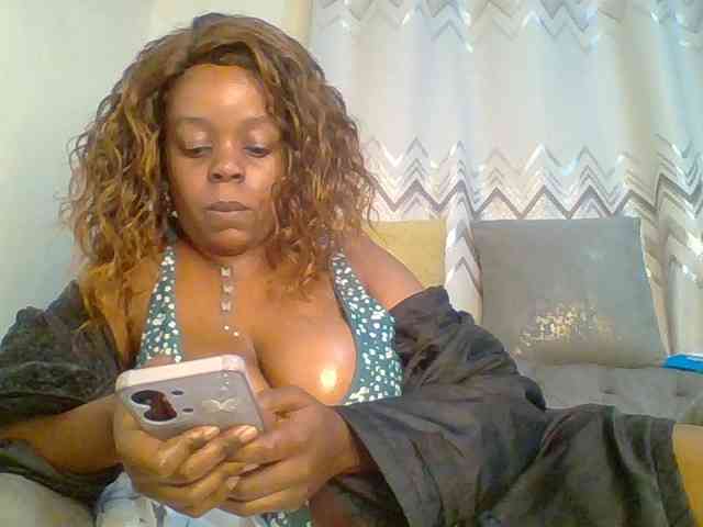 QueenVy webcam