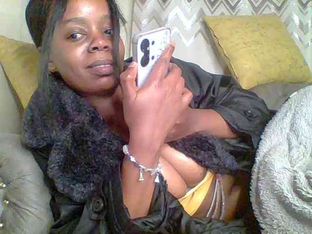 QueenVy webcam