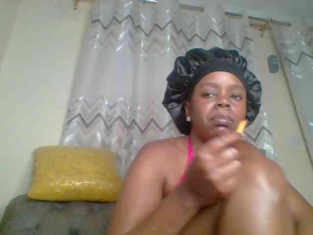QueenVy webcam