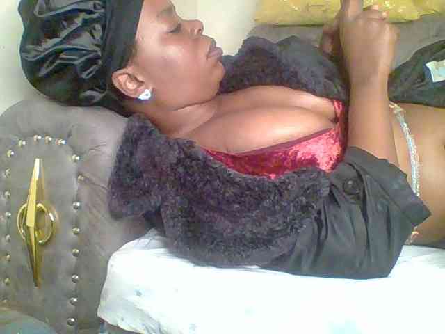 QueenVy webcam