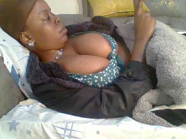 QueenVy webcam
