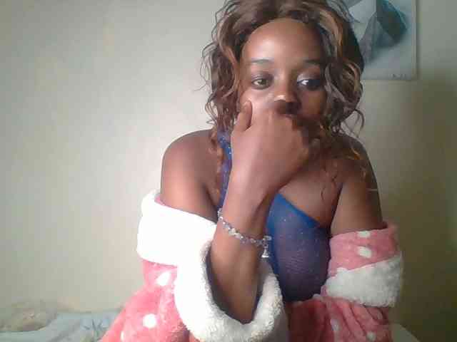 Model: QueenVy