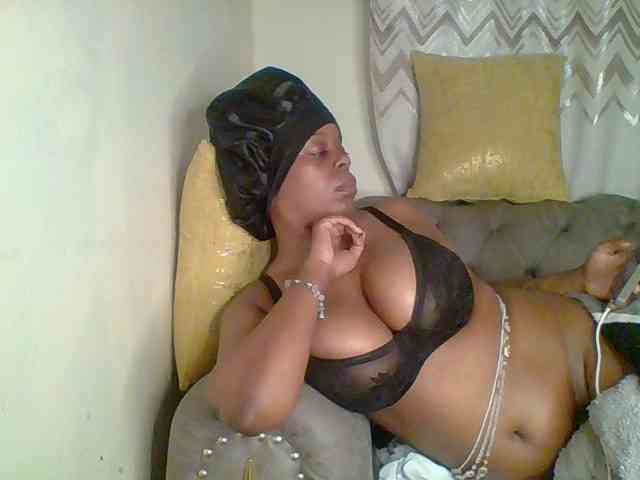 QueenVy webcam