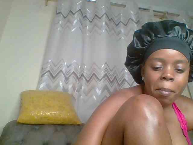 QueenVy webcam