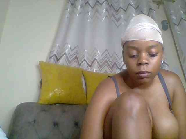 QueenVy webcam