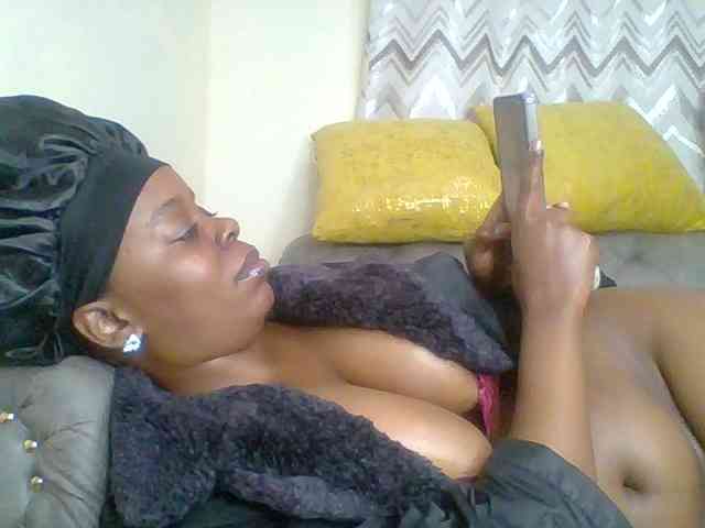QueenVy webcam