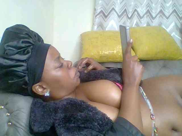 QueenVy webcam