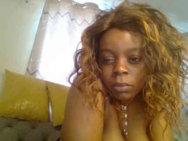 QueenVy webcam