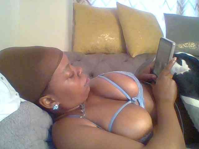 QueenVy webcam