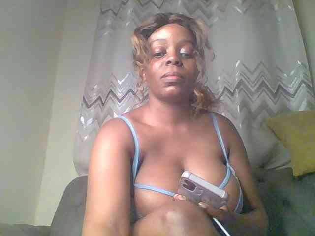 QueenVy webcam
