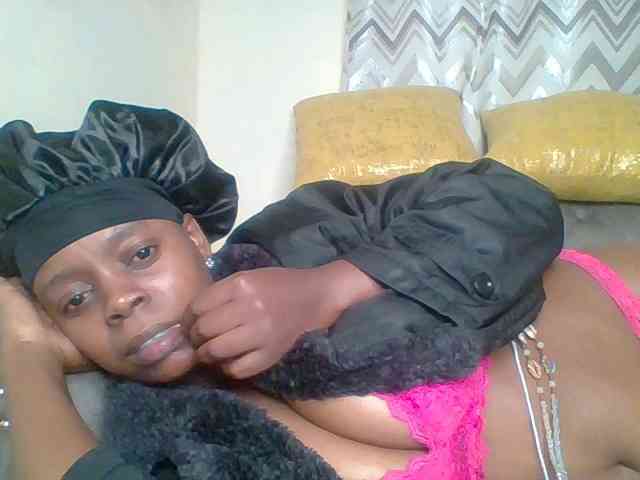 QueenVy webcam
