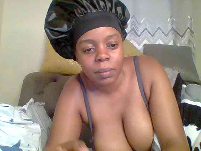 QueenVy webcam