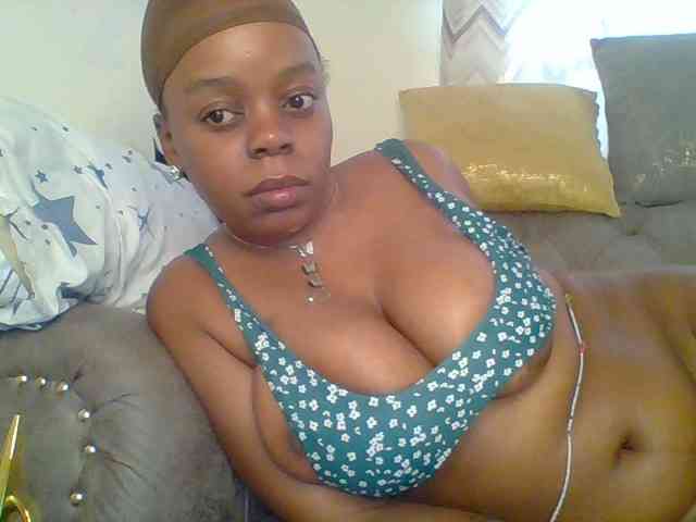 QueenVy webcam