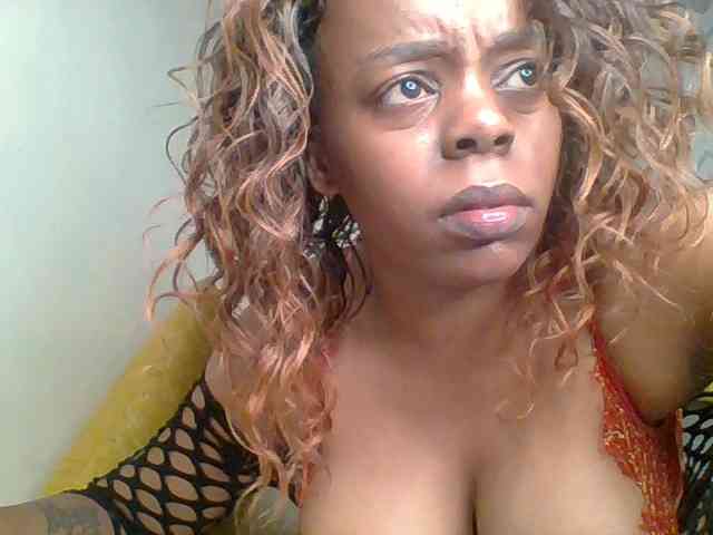 QueenVy webcam