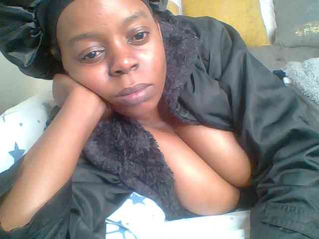 QueenVy webcam