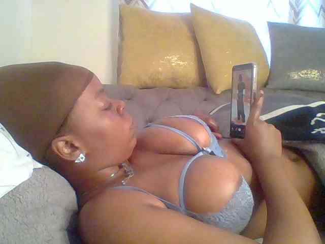 QueenVy webcam