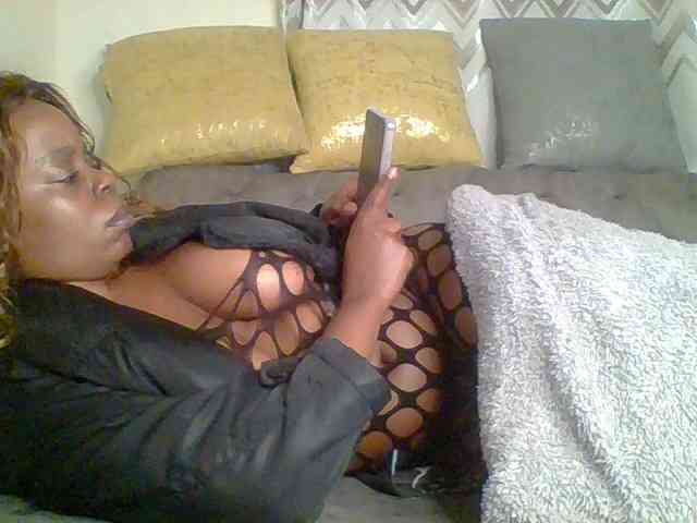 QueenVy webcam