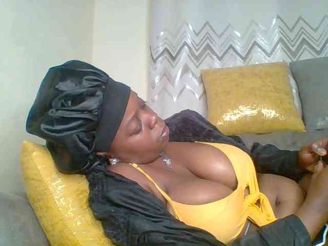 QueenVy webcam