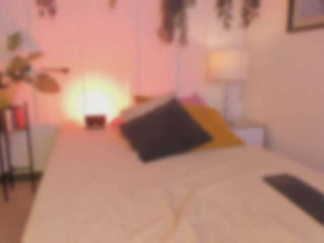 Zara-Blooom live cam on BongaCams