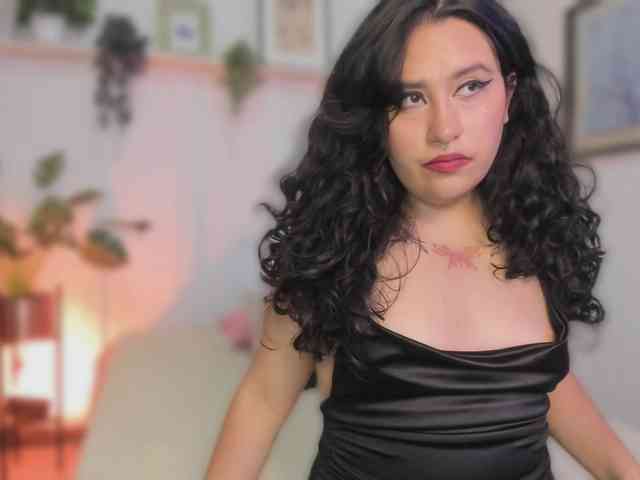 Zara-Blooom Zara-Blooom