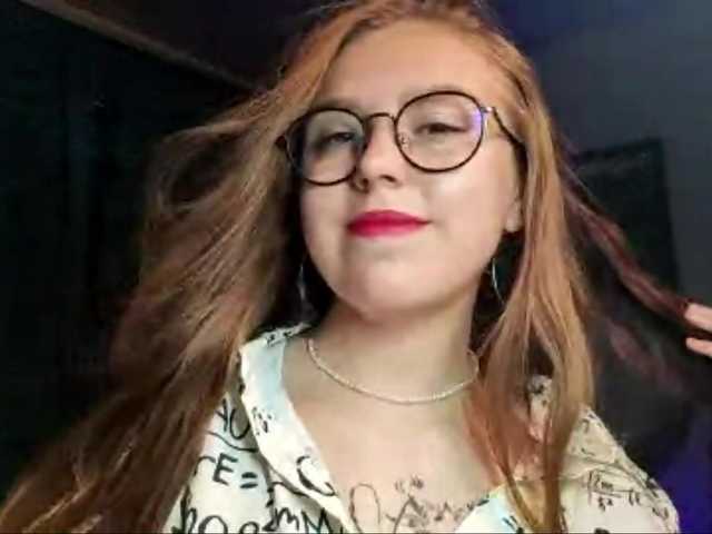 CharityMcclair live cam on BongaCams