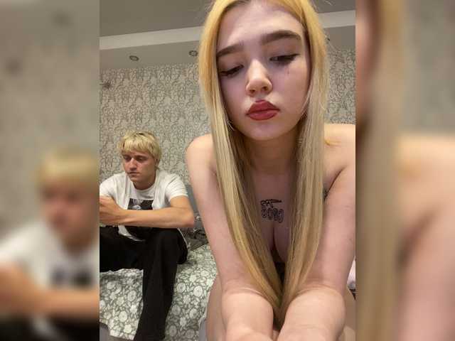 milanamike1 live show