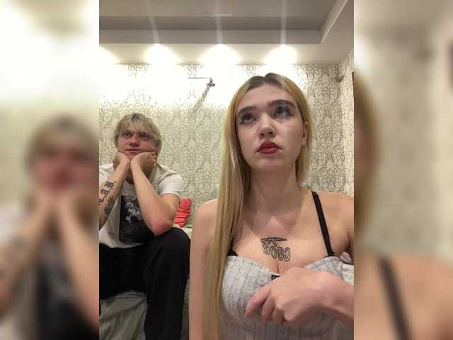 MilanaMike1 live cam on BongaCams