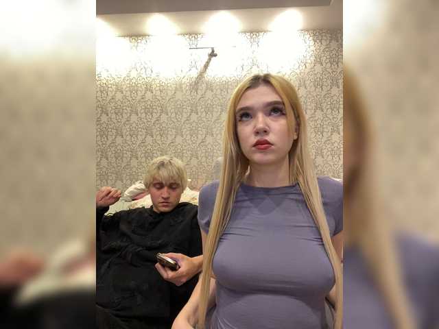 MilanaMike1 live cam on BongaCams