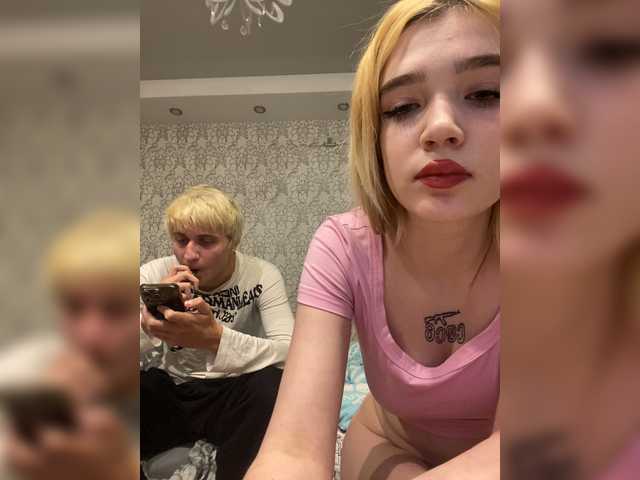 MilanaMike1 live webcam show
