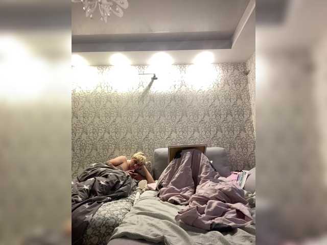 MilanaMike1 live cam on BongaCams