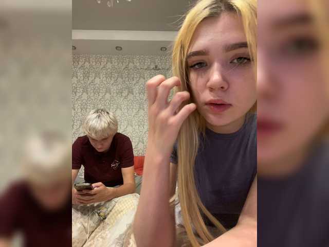 MilanaMike1 live cam on BongaCams