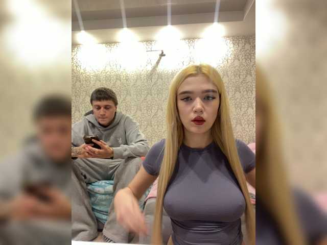 MilanaMike1 live cam on BongaCams