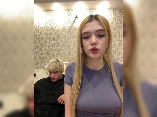 MilanaMike1 live cam on BongaCams