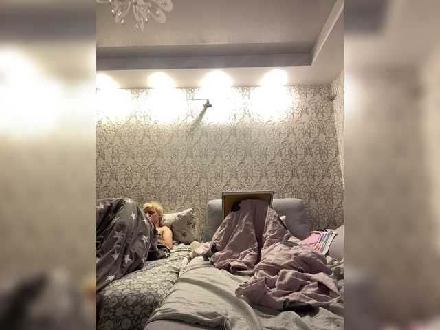 MilanaMike1 live cam on BongaCams