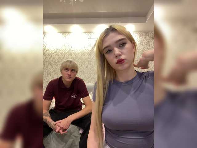 MilanaMike1 live cam on BongaCams