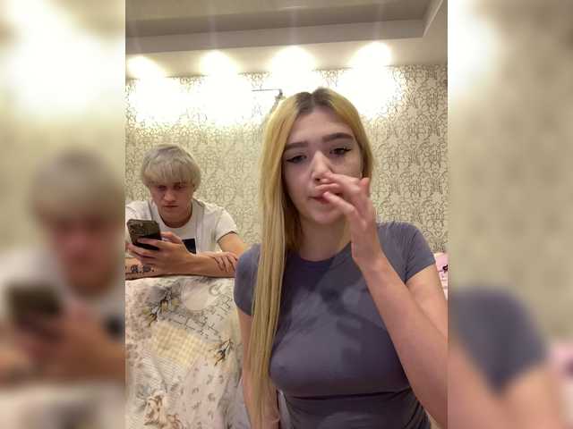 MilanaMike1 live cam on BongaCams
