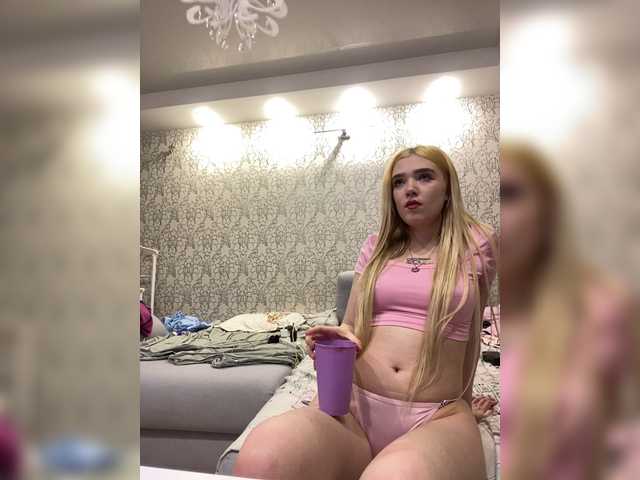 MilanaMike1 live cam on BongaCams