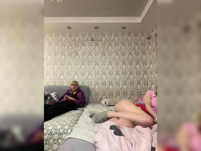 MilanaMike1 live cam on BongaCams
