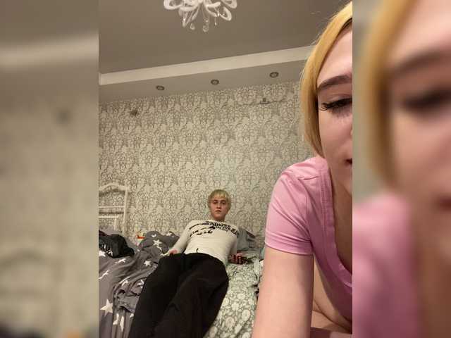 MilanaMike1 live webcam show